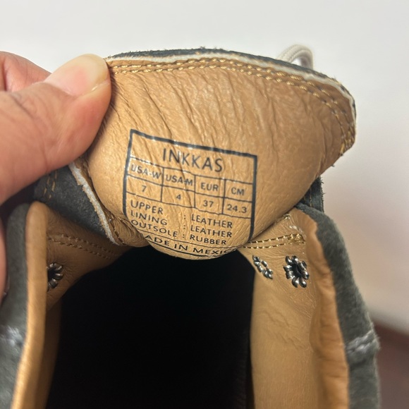 INKKAS SNEAKERS SHOES WOMENS SUEDE GRAY TIE FRONT SIZE 7 - Picture 9 of 10